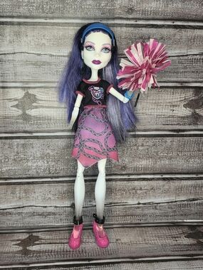 Monster High Ghoul Spirit Spectra Vondergeist (2013)